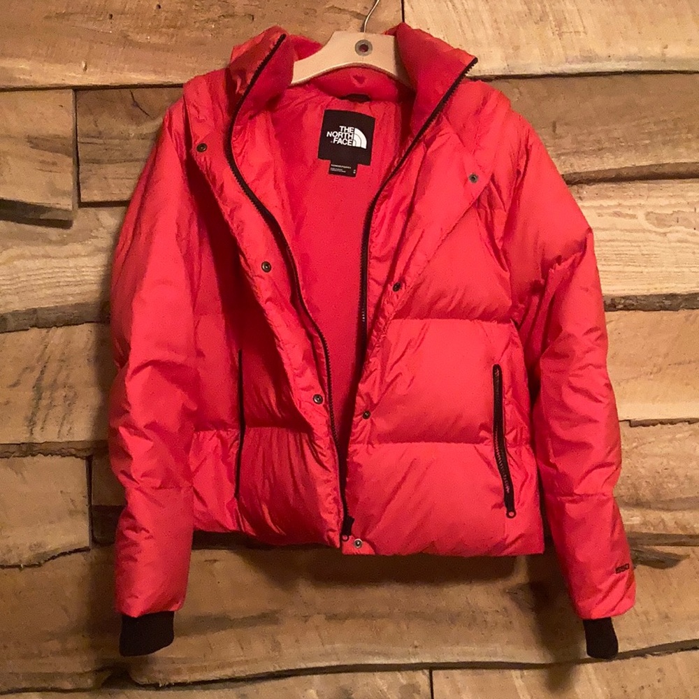 Northface new without tags size medium.